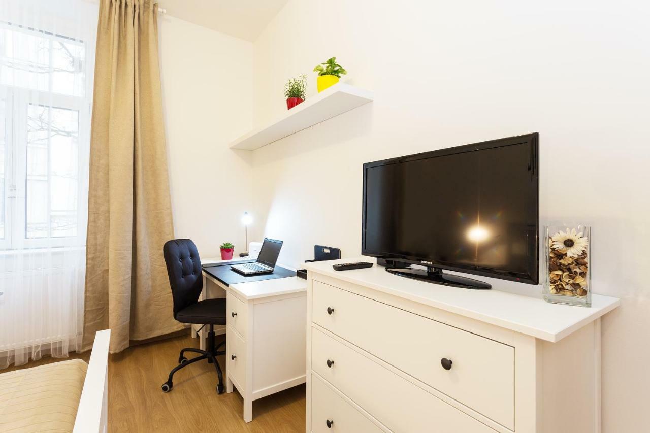 Perunova Apartments Prague Exterior photo